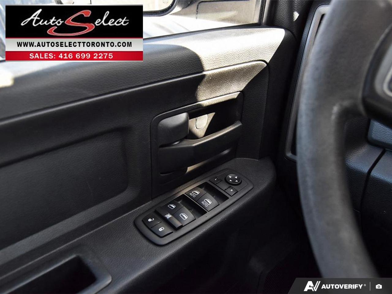 2017 RAM 2500 ST 4x4 - 5.7L V8 HEMI - Clean Carfax Photo