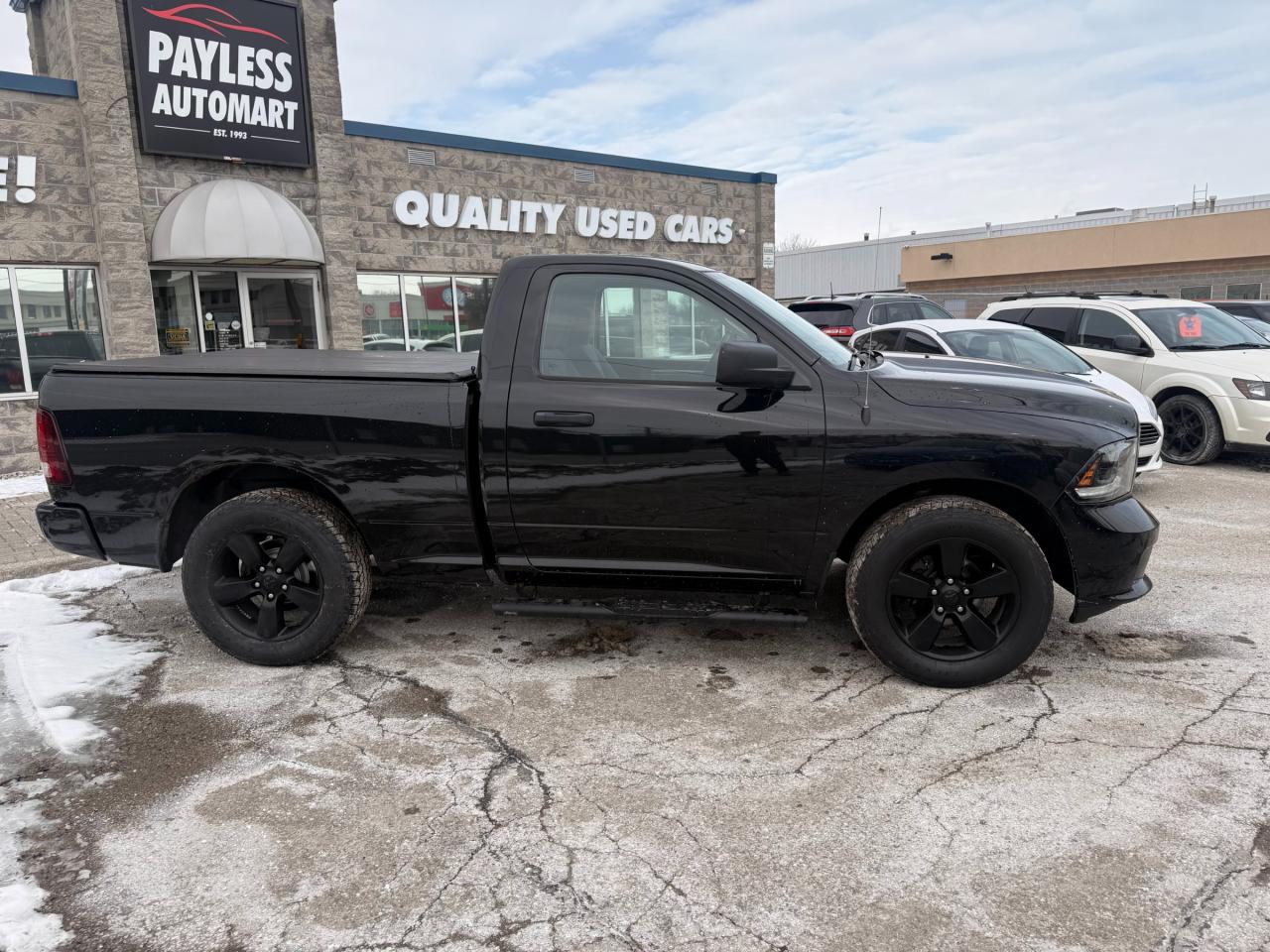 2015 RAM 1500 ST 5.7L Hemi Photo