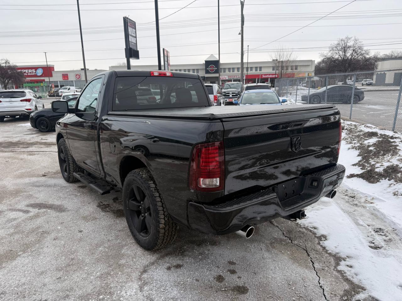 2015 RAM 1500 ST 5.7L Hemi Photo