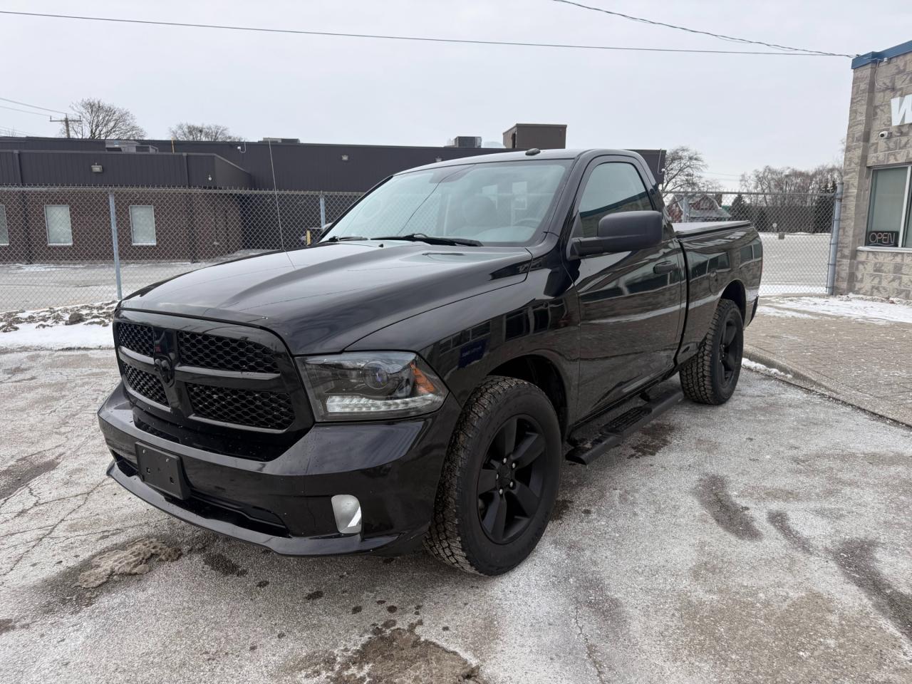 2015 RAM 1500 ST 5.7L Hemi Photo