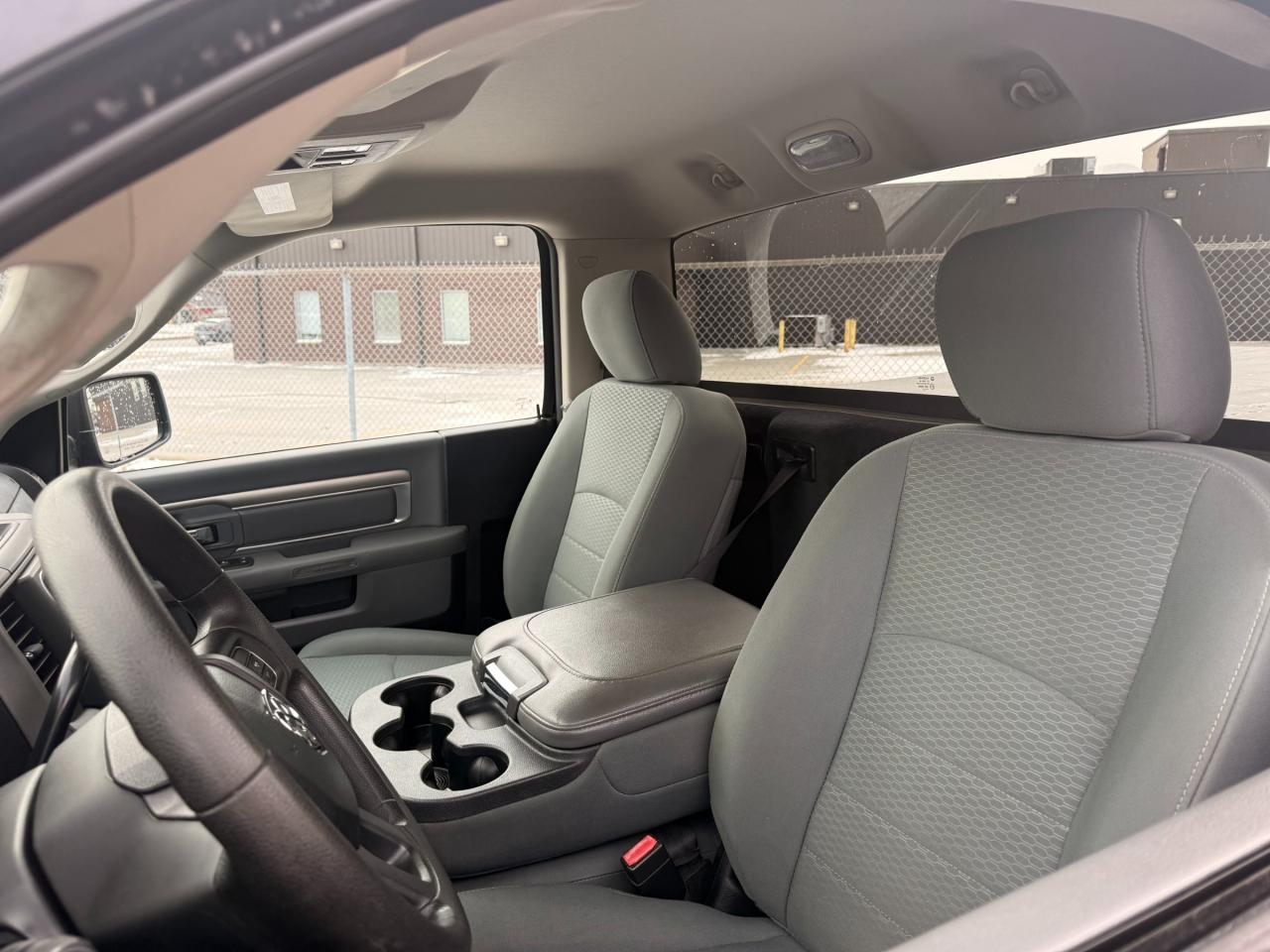 2015 RAM 1500 ST 5.7L Hemi Photo