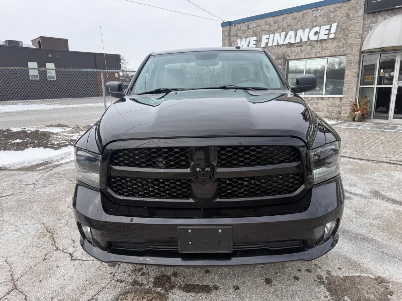 2015 RAM 1500 ST 5.7L Hemi Photo
