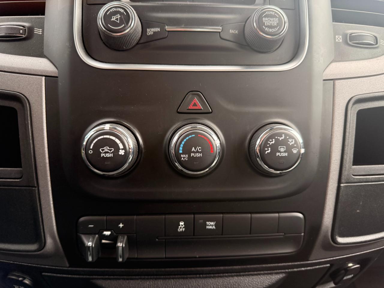 2015 RAM 1500 ST 5.7L Hemi Photo