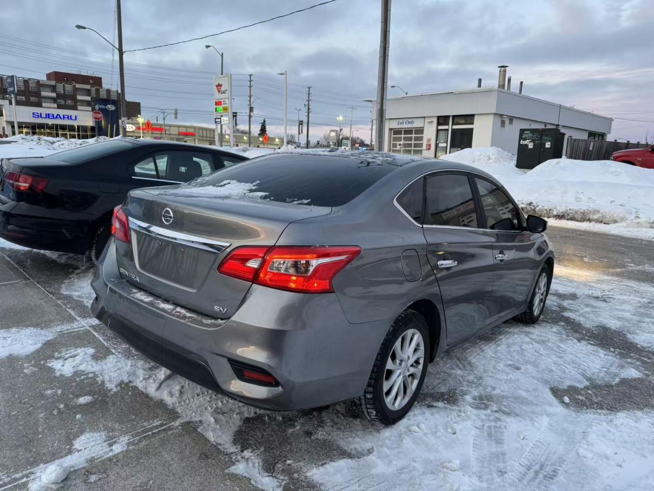 2018 Nissan Sentra SV CVT Photo