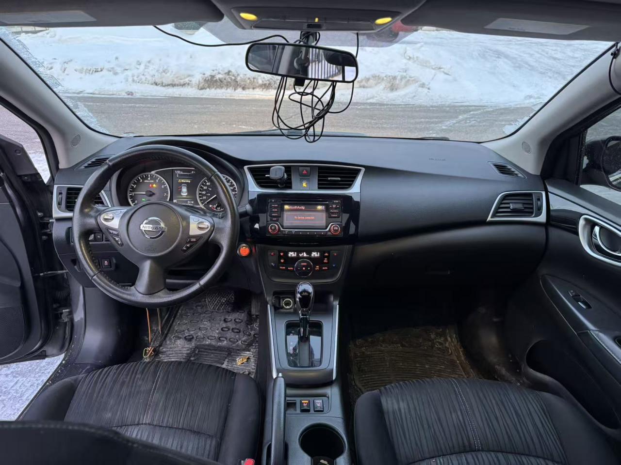 2018 Nissan Sentra SV CVT Photo