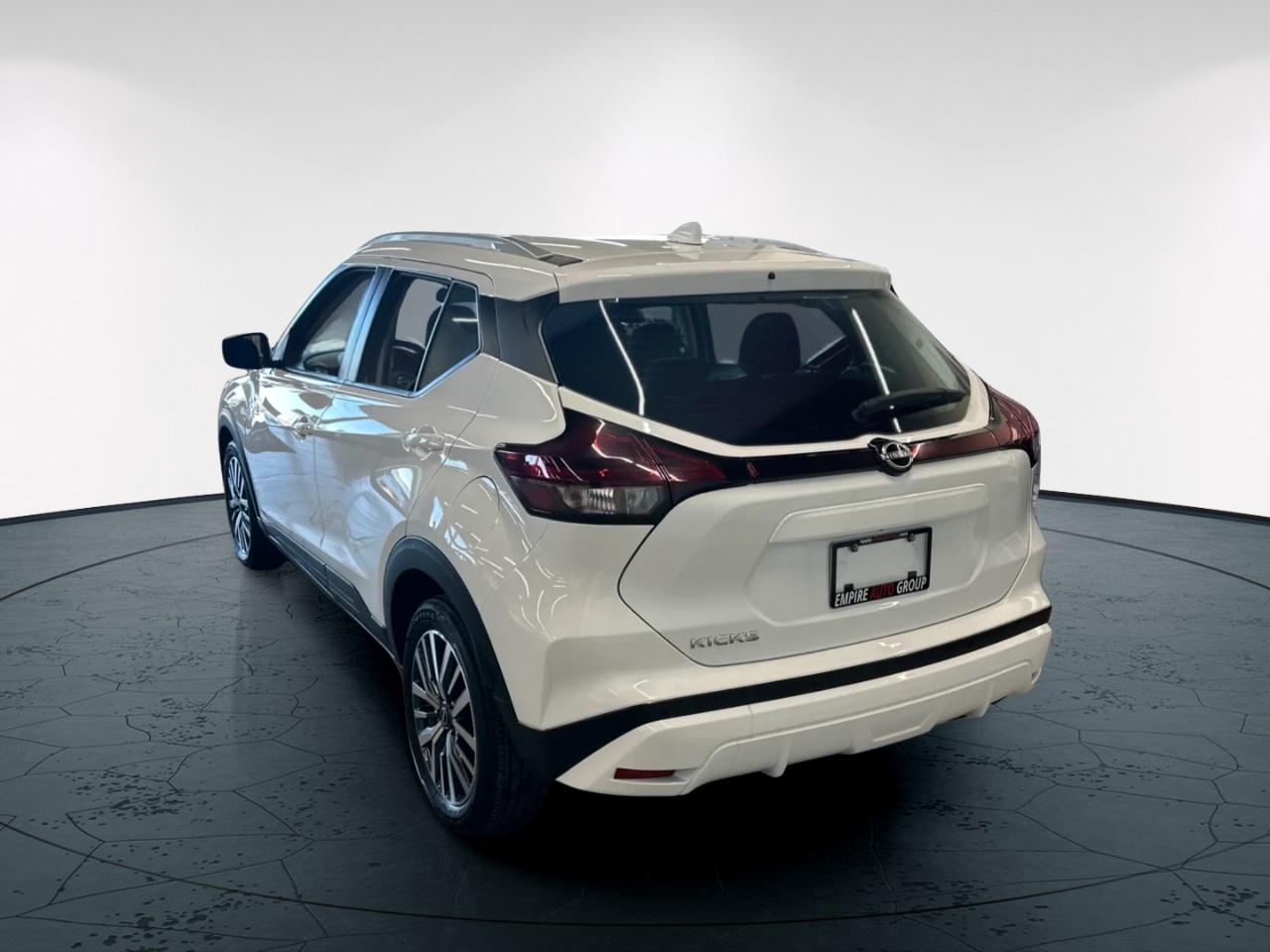 2025 Nissan Kicks SV Photo4