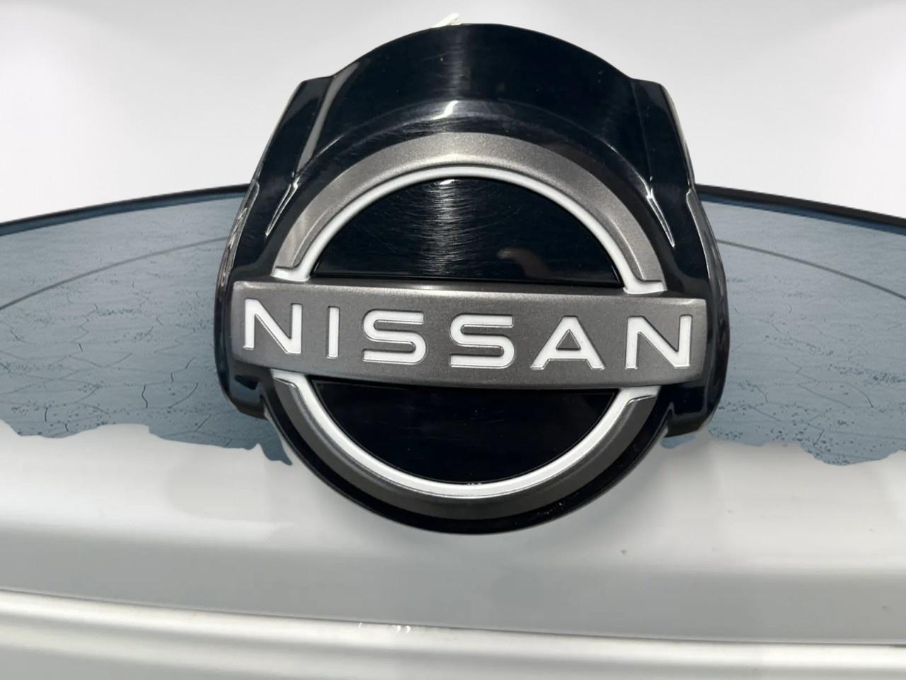 2025 Nissan Kicks SV Photo