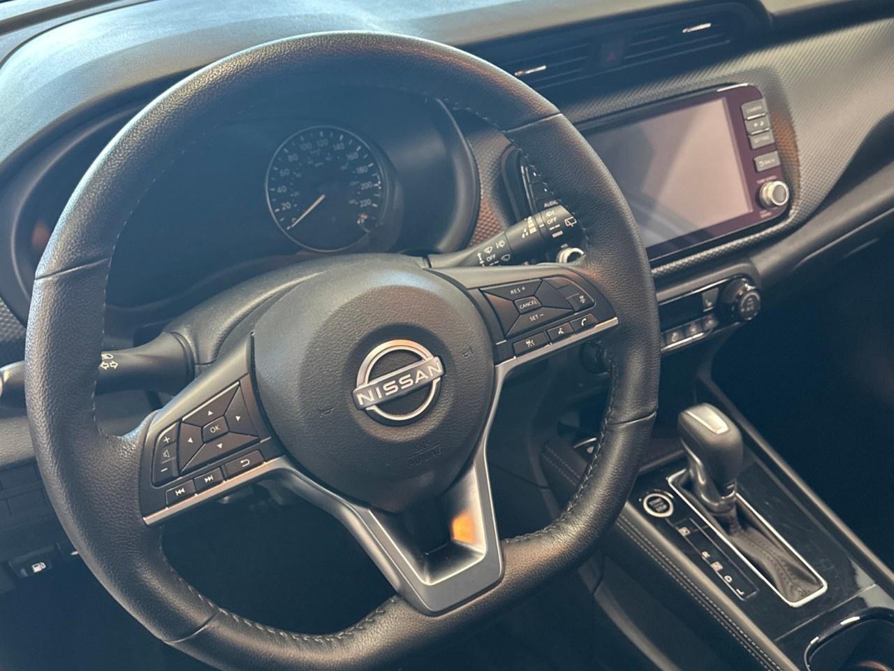 2025 Nissan Kicks SV Photo