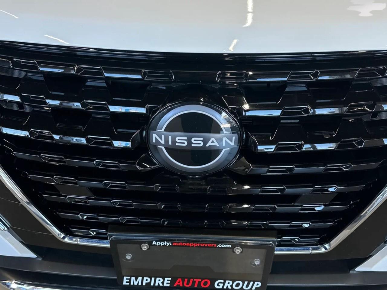 2025 Nissan Kicks SV Photo