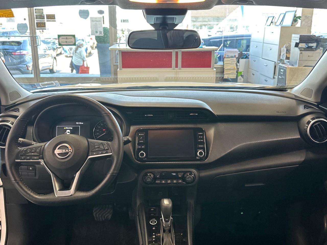2025 Nissan Kicks SV Photo
