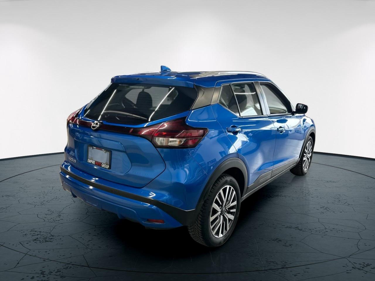 2025 Nissan Kicks SV Photo