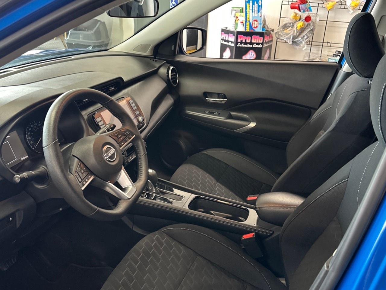 2025 Nissan Kicks SV Photo