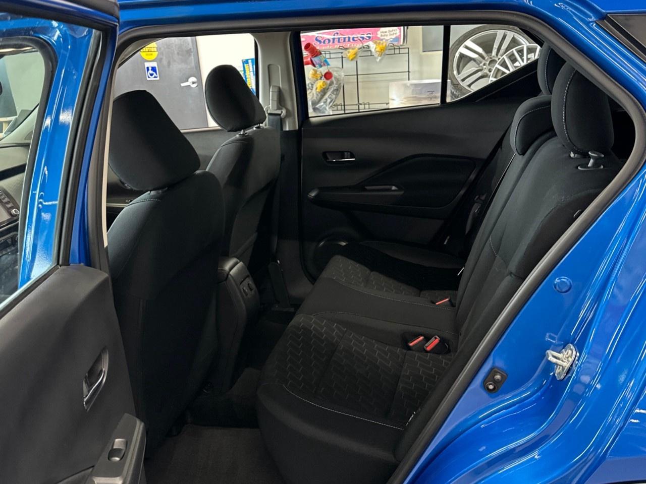 2025 Nissan Kicks SV Photo