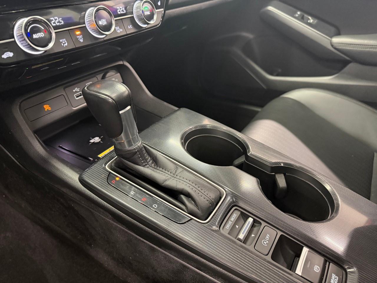 2022 Honda Civic Touring Photo
