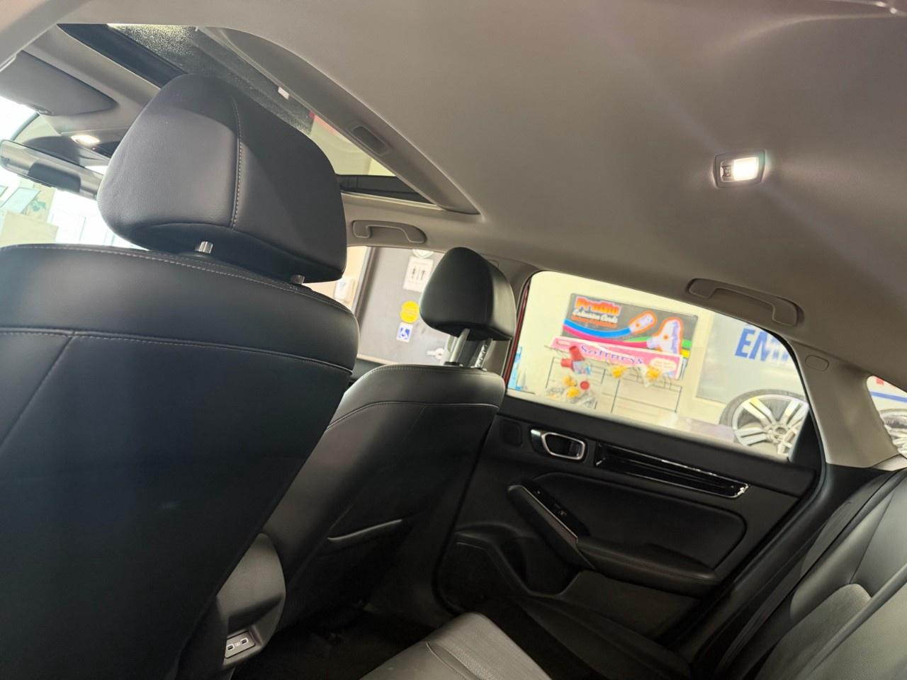 2022 Honda Civic Touring Photo