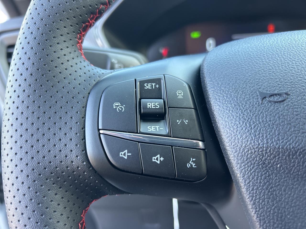 2026 Ford Escape ST-Line AWD Photo