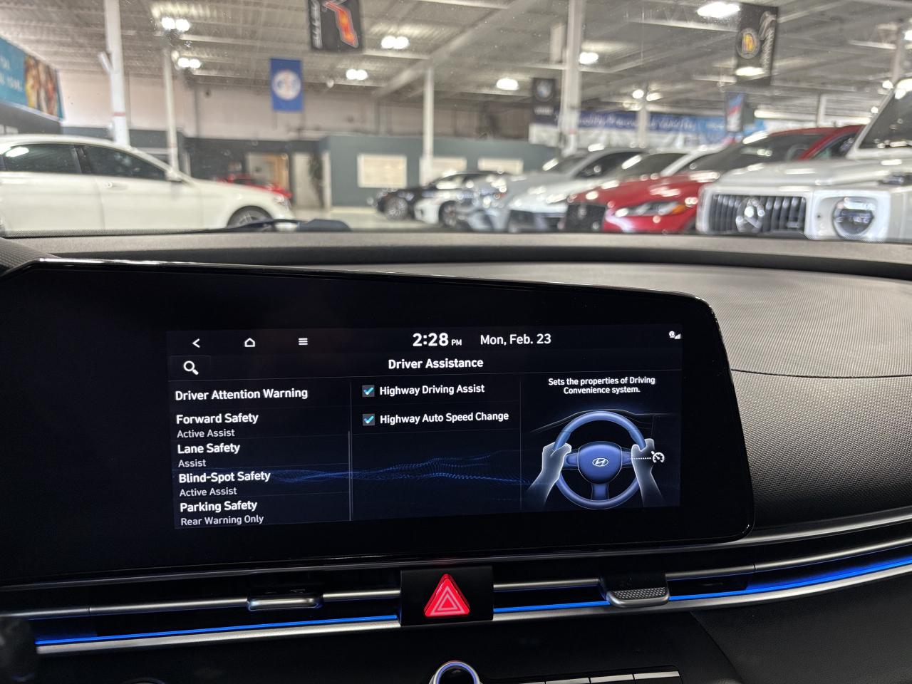 2021 Hyundai Elantra Ultimate Tech|IVT|NAV|BOSE|AMBIENT|LEATHER|SUNROOF Photo