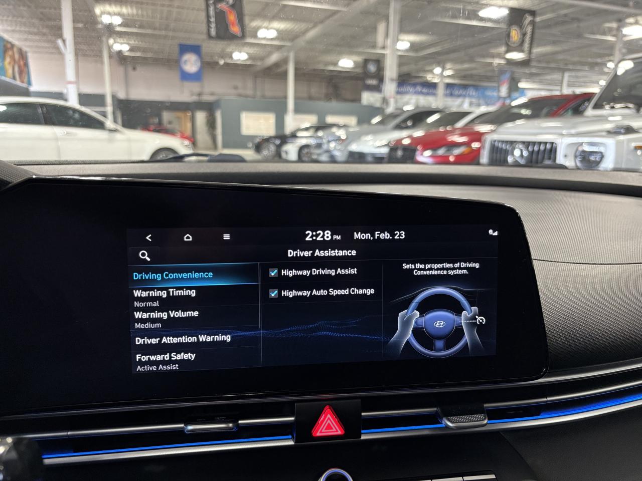 2021 Hyundai Elantra Ultimate Tech|IVT|NAV|BOSE|AMBIENT|LEATHER|SUNROOF Photo