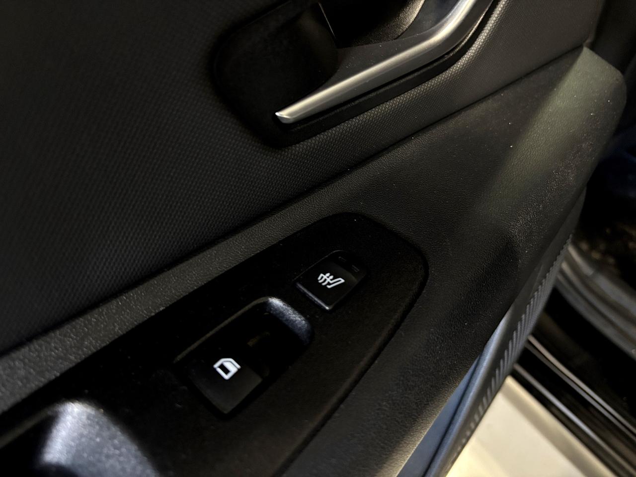 2021 Hyundai Elantra Ultimate Tech|IVT|NAV|BOSE|AMBIENT|LEATHER|SUNROOF Photo