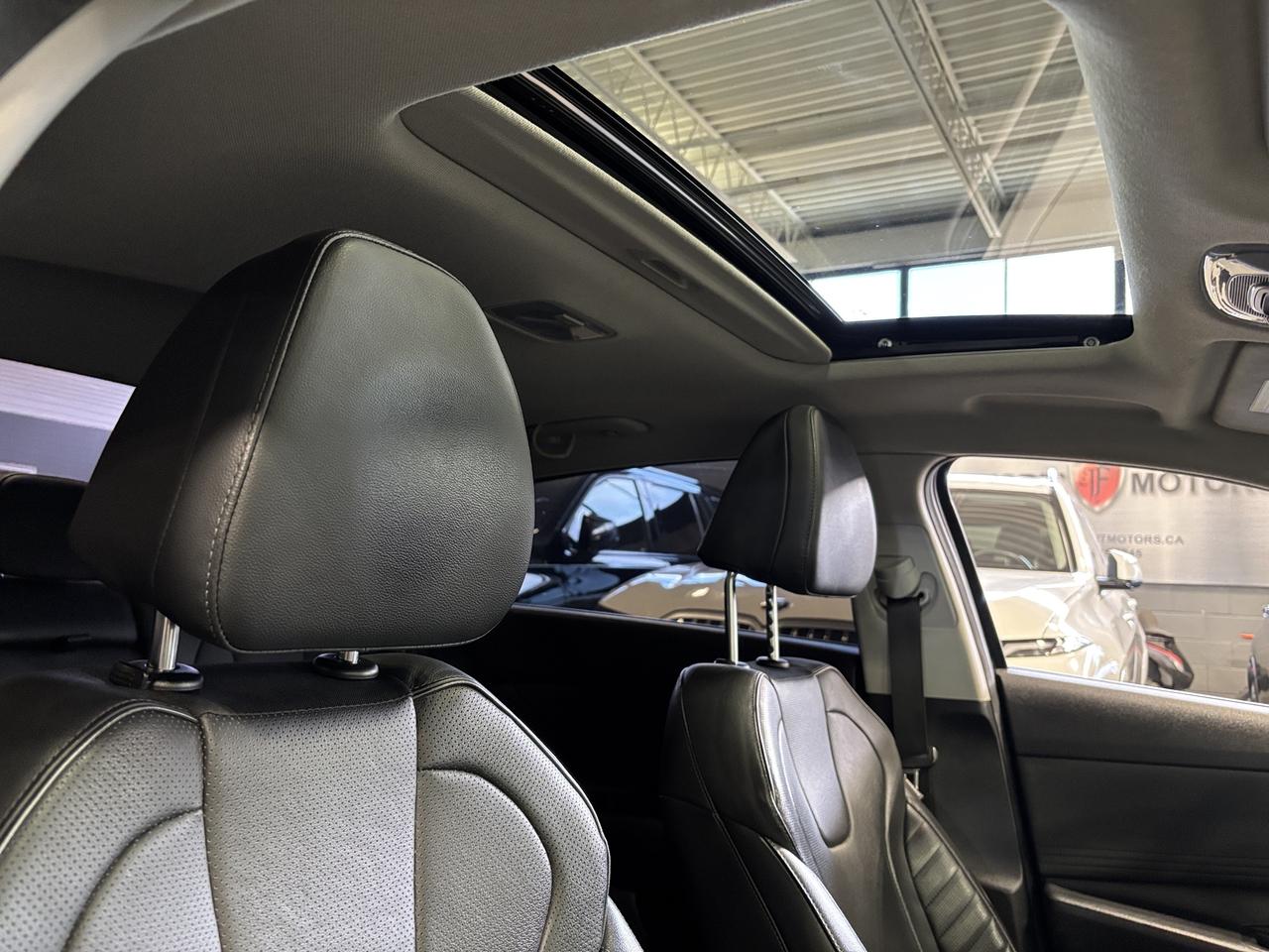 2021 Hyundai Elantra Ultimate Tech|IVT|NAV|BOSE|AMBIENT|LEATHER|SUNROOF Photo