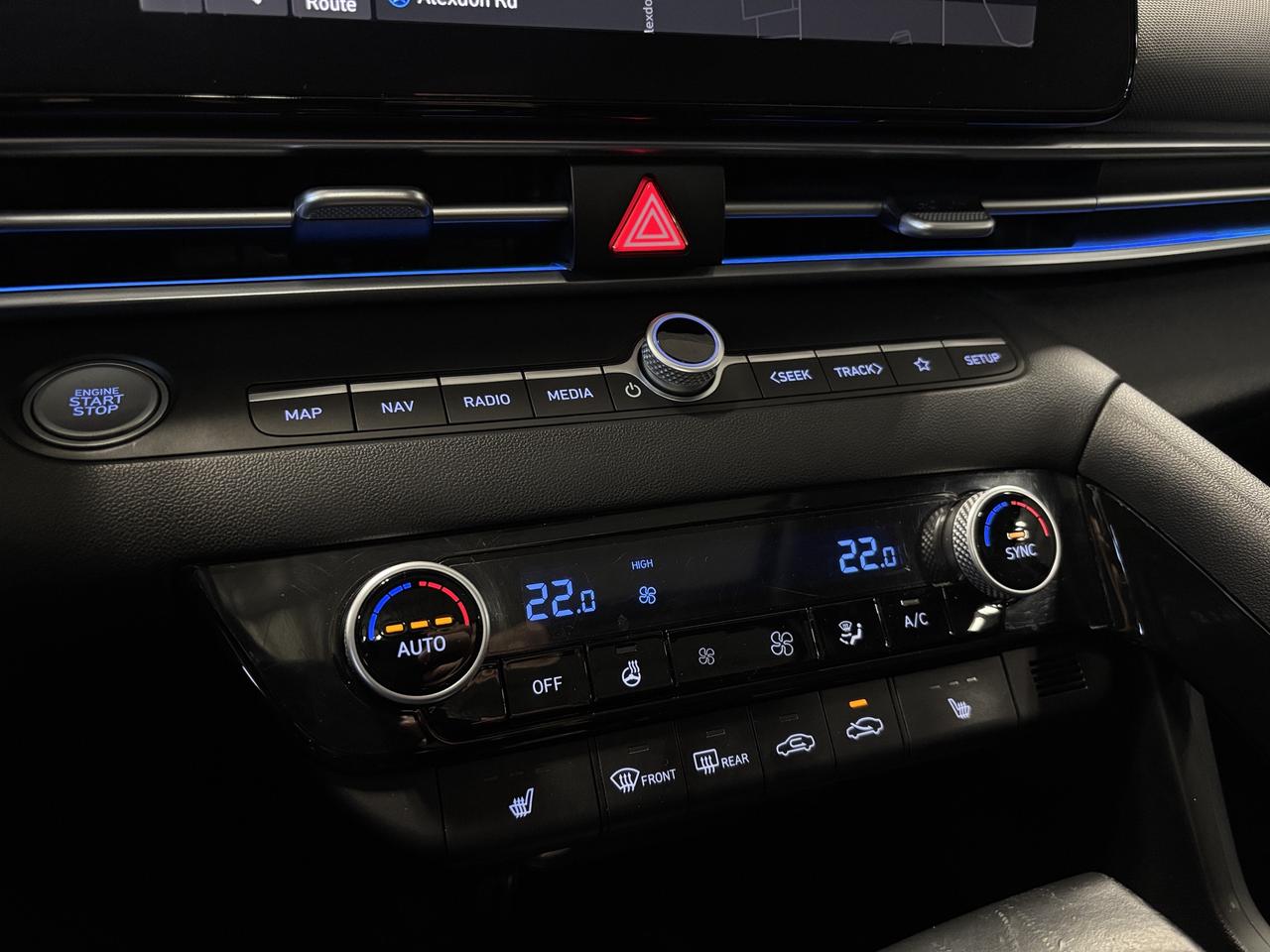2021 Hyundai Elantra Ultimate Tech|IVT|NAV|BOSE|AMBIENT|LEATHER|SUNROOF Photo