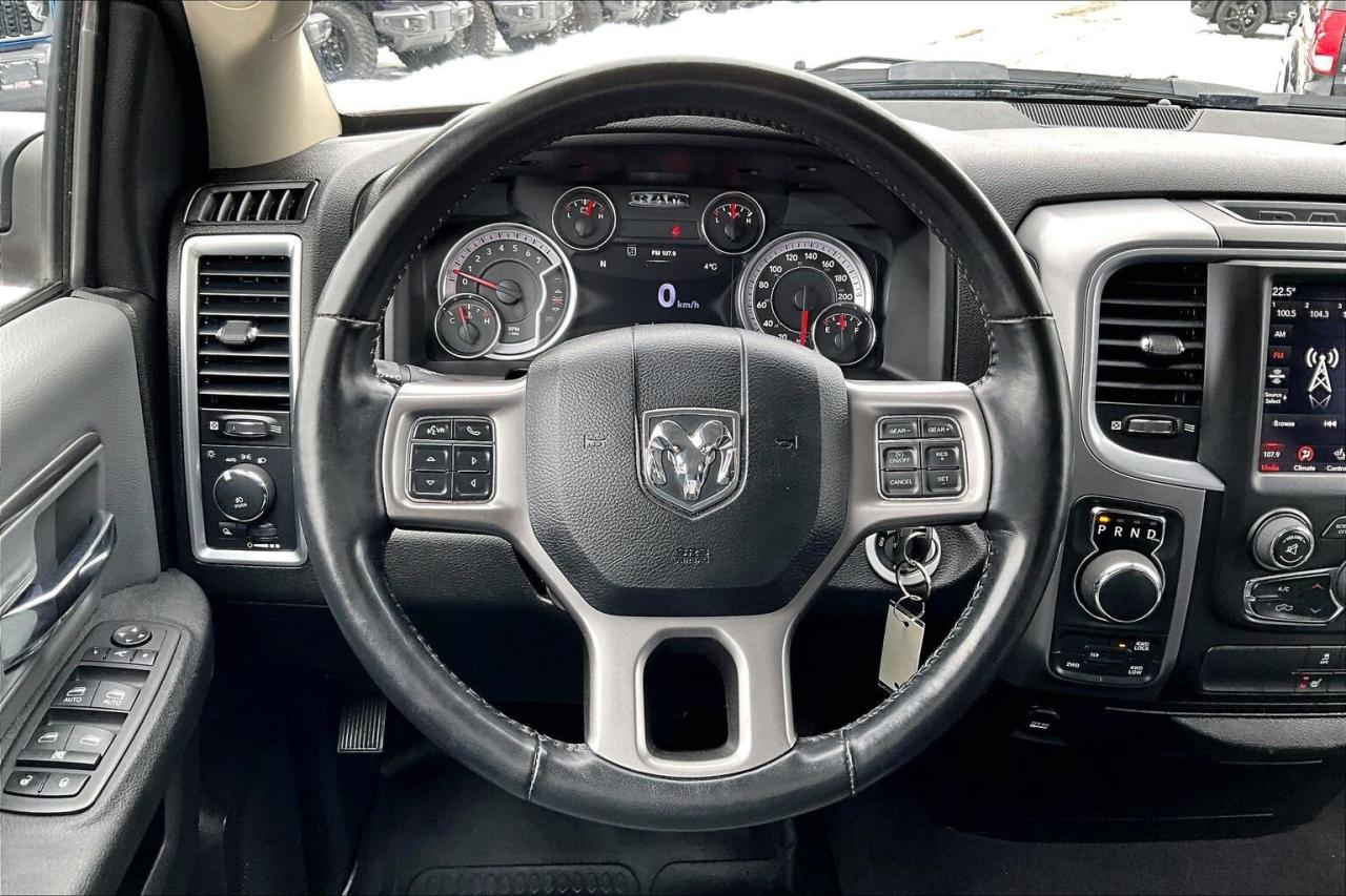 2022 RAM 1500 Classic SLT Quad V8 Black Appearance | Heated Seats | 4X4 Photo4