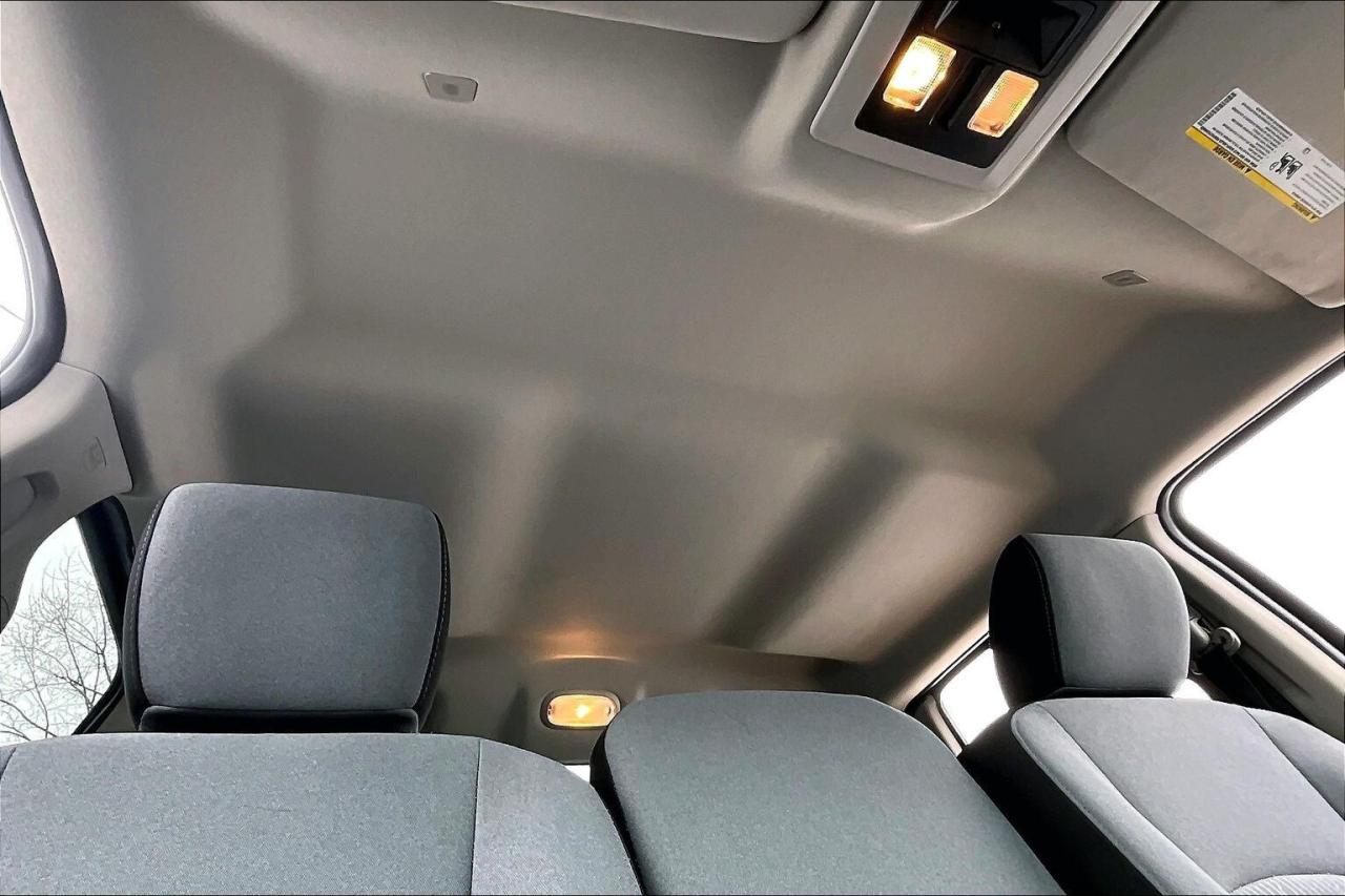 2022 RAM 1500 Classic SLT Quad V8 Black Appearance | Heated Seats | 4X4 Photo