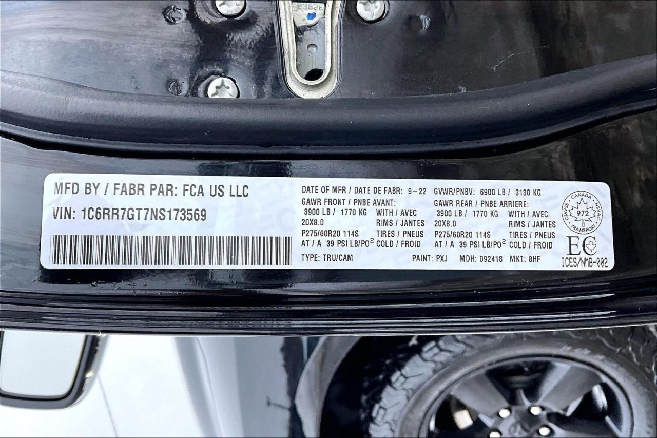 2022 RAM 1500 Classic SLT Quad V8 Black Appearance | Heated Seats | 4X4 Photo