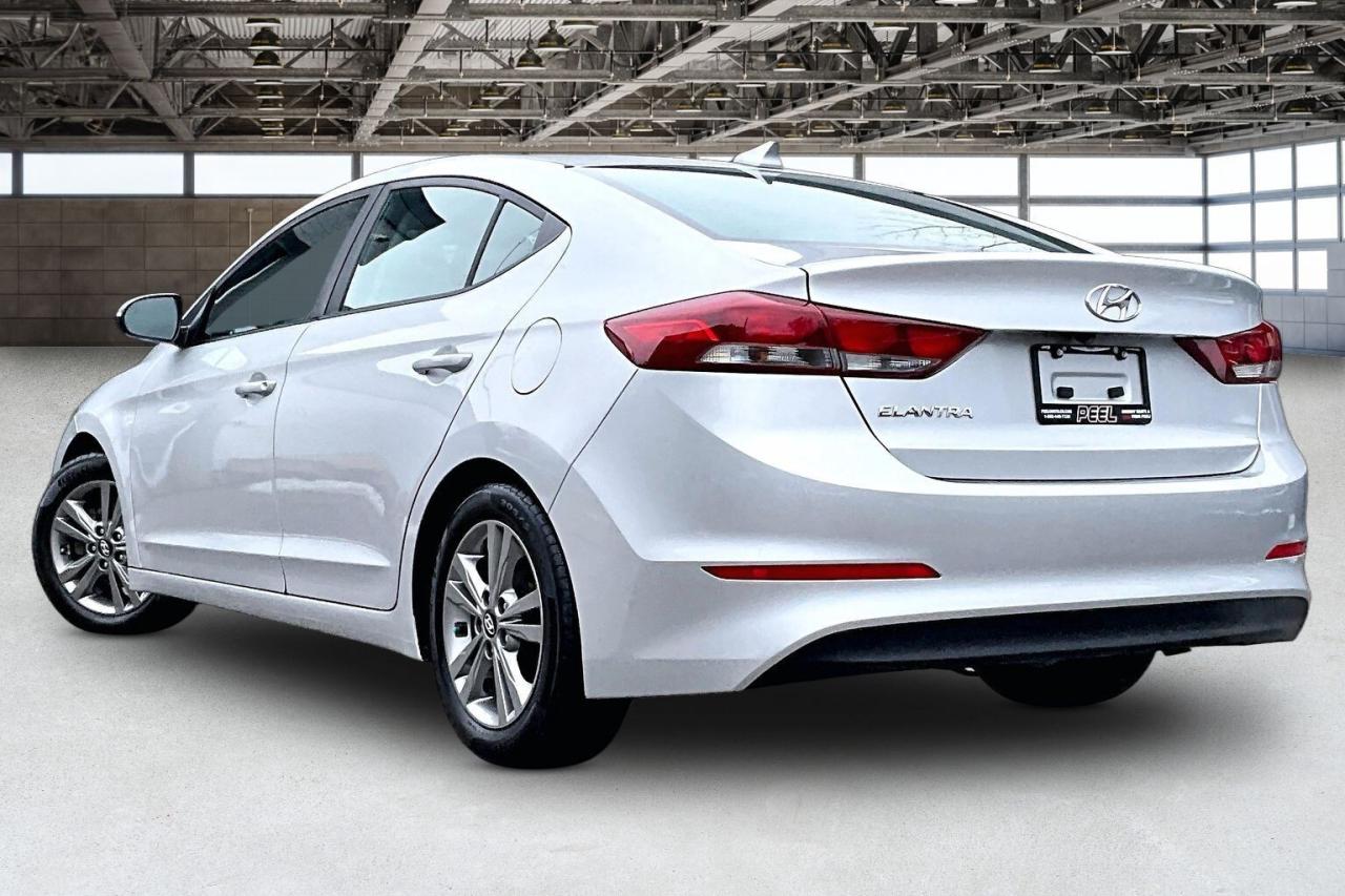 2017 Hyundai Elantra GL | HeatedSeats | BlindSpot | CarPlay | FWD Photo