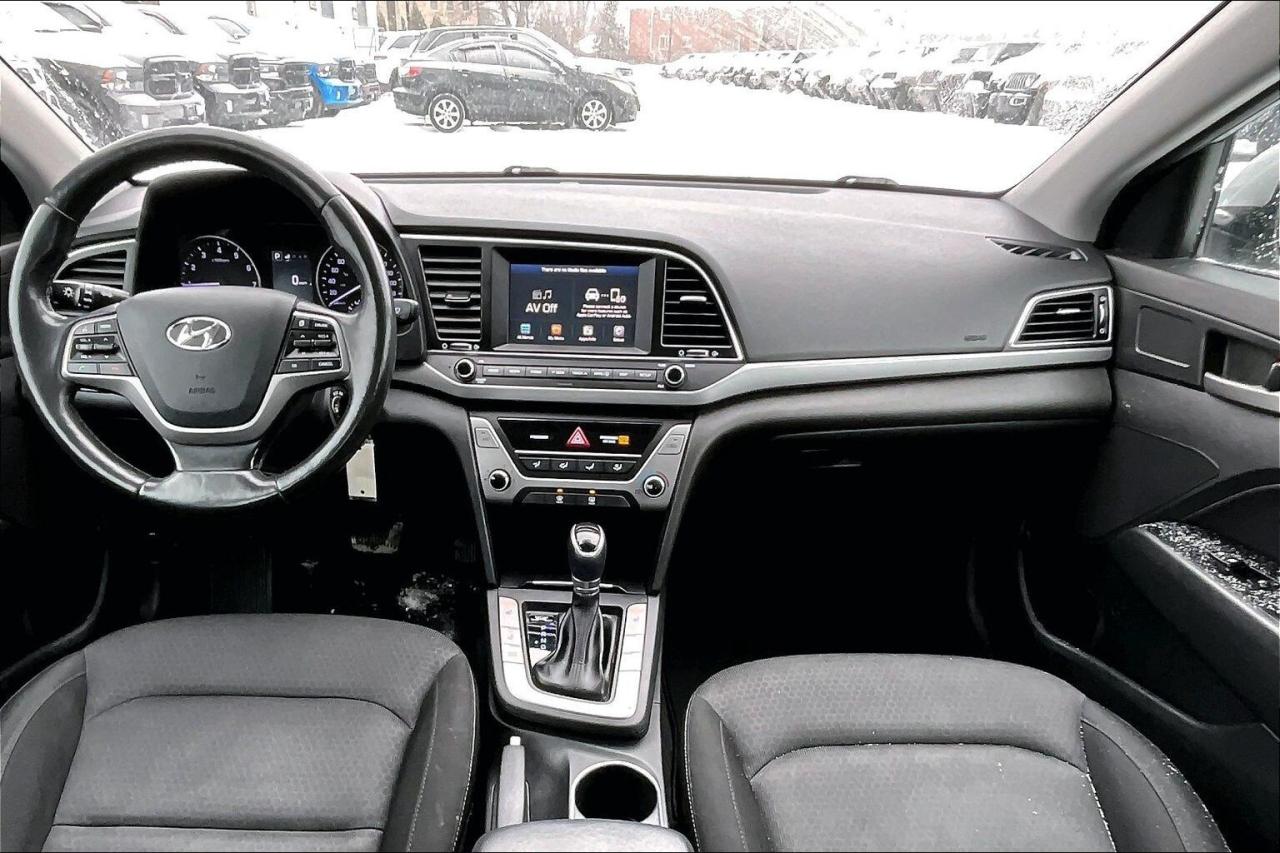 2017 Hyundai Elantra GL | HeatedSeats | BlindSpot | CarPlay | FWD Photo