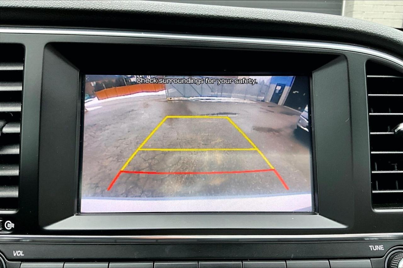 2017 Hyundai Elantra GL | HeatedSeats | BlindSpot | CarPlay | FWD Photo