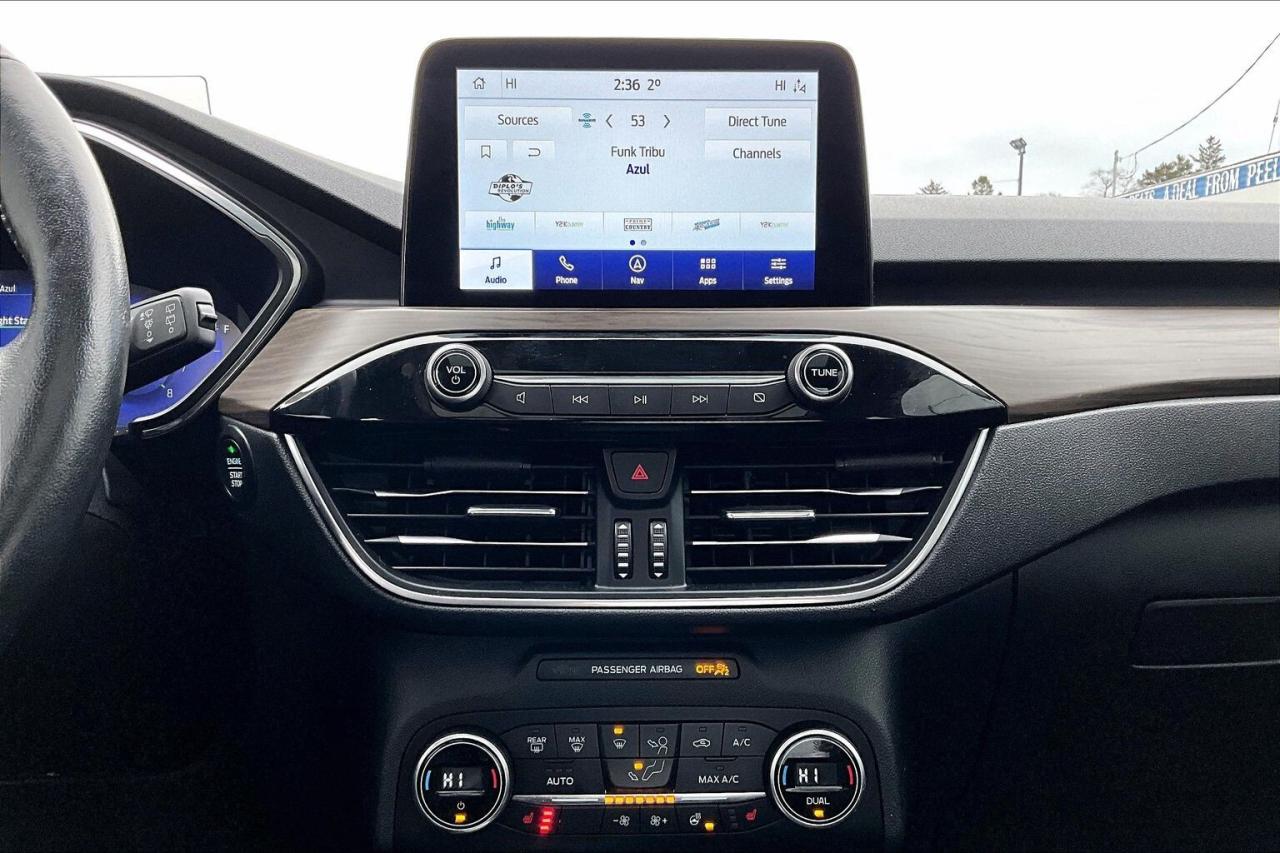 2020 Ford Escape Titanium | Heated Leather | Panoroof | AWD Photo