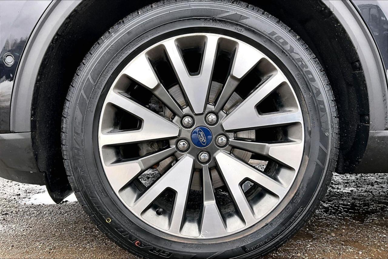 2020 Ford Escape Titanium | Heated Leather | Panoroof | AWD Photo