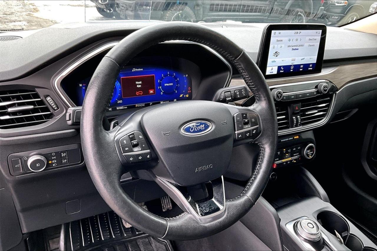 2020 Ford Escape Titanium | Heated Leather | Panoroof | AWD Photo