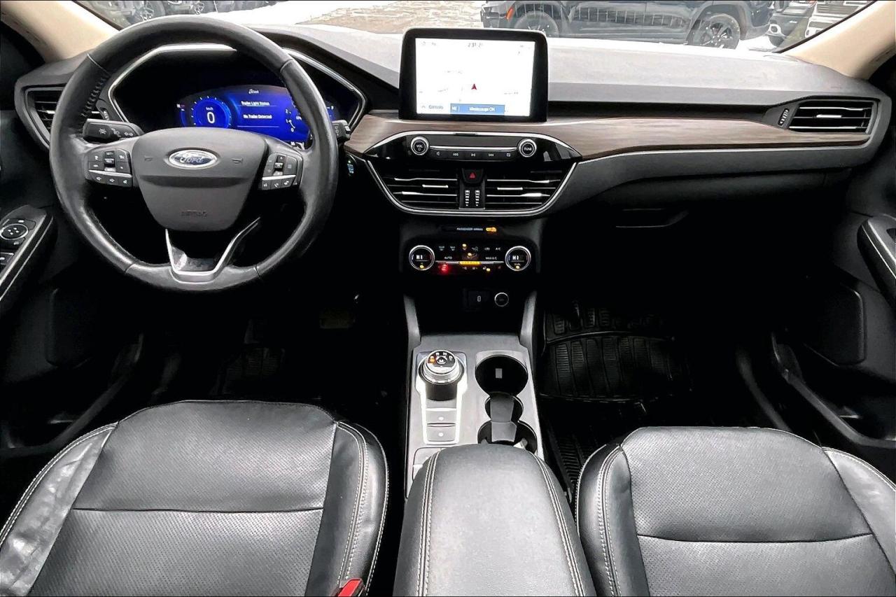 2020 Ford Escape Titanium | Heated Leather | Panoroof | AWD Photo