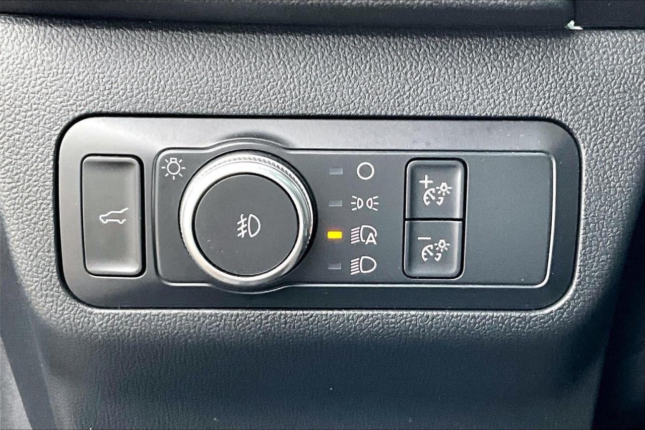 2020 Ford Escape Titanium | Heated Leather | Panoroof | AWD Photo