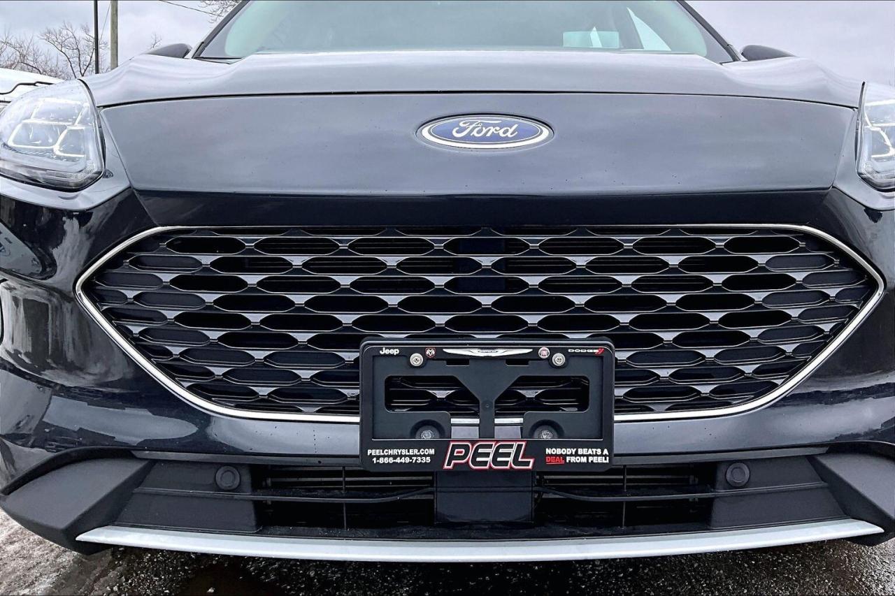 2020 Ford Escape Titanium | Heated Leather | Panoroof | AWD Photo