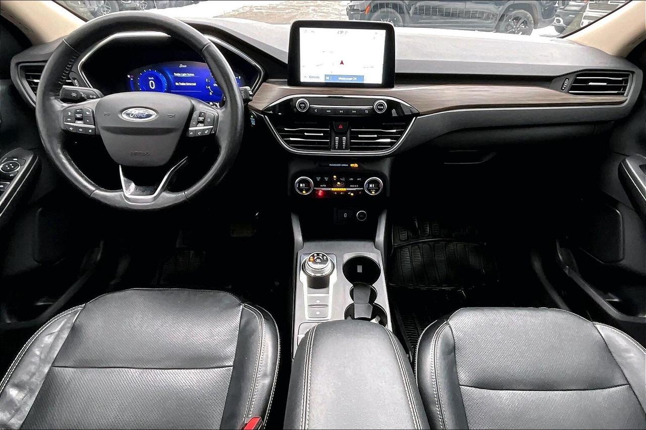 2020 Ford Escape Titanium | Heated Leather | Panoroof | AWD Photo