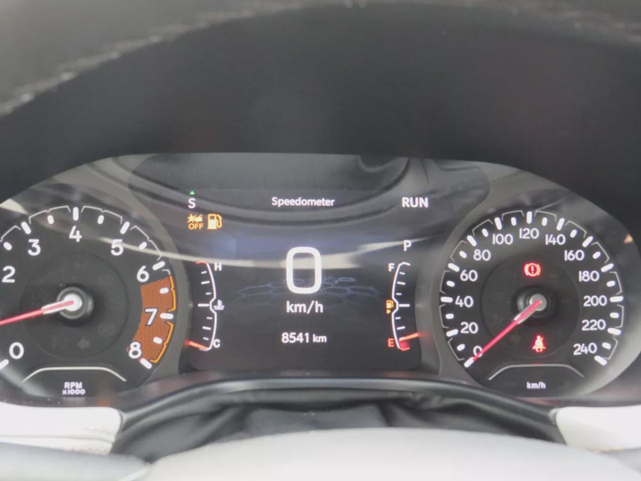 2024 Jeep Compass Limited  | Low Km | One Owner | Clean Title | No Accidents | Alloy Rims | Fog Lights | Remote Start | Leather | Navigation | Blind Spot Monitoring | Power Seats | 360 Degree Reverse Camera | Push Button Start | Power Tailgate | Wireless Charging Photo