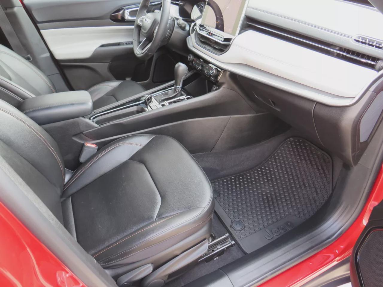 2024 Jeep Compass Limited  | Low Km | One Owner | Clean Title | No Accidents | Alloy Rims | Fog Lights | Remote Start | Leather | Navigation | Blind Spot Monitoring | Power Seats | 360 Degree Reverse Camera | Push Button Start | Power Tailgate | Wireless Charging Photo