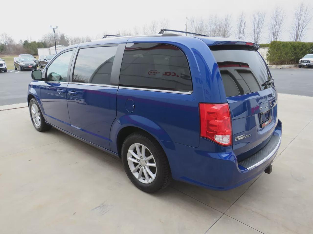2019 Dodge Grand Caravan SXT Premium Plus | Clean Title | No Accidents  | 7 Passenger | DVD | Tints | Alloy Rims | Trailer Hitch | Leather Trim | Photo2
