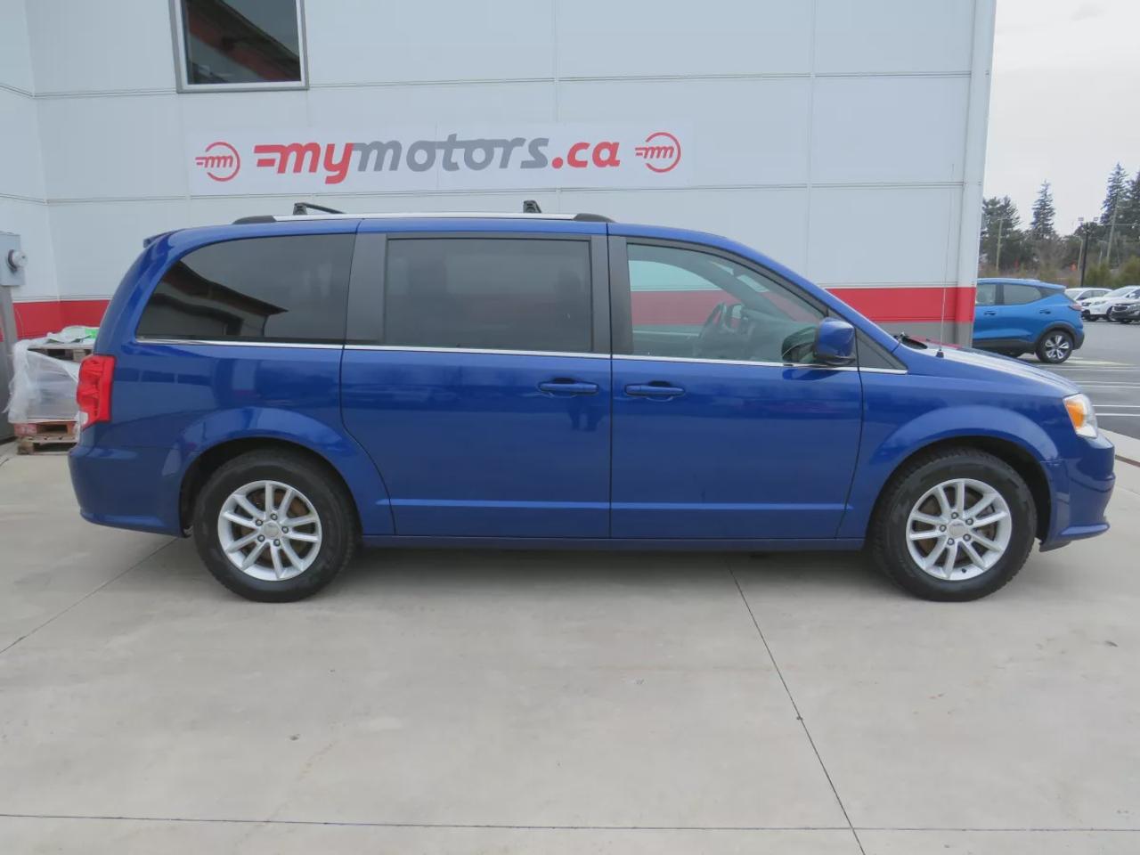 2019 Dodge Grand Caravan SXT Premium Plus | Clean Title | No Accidents  | 7 Passenger | DVD | Tints | Alloy Rims | Trailer Hitch | Leather Trim | Photo