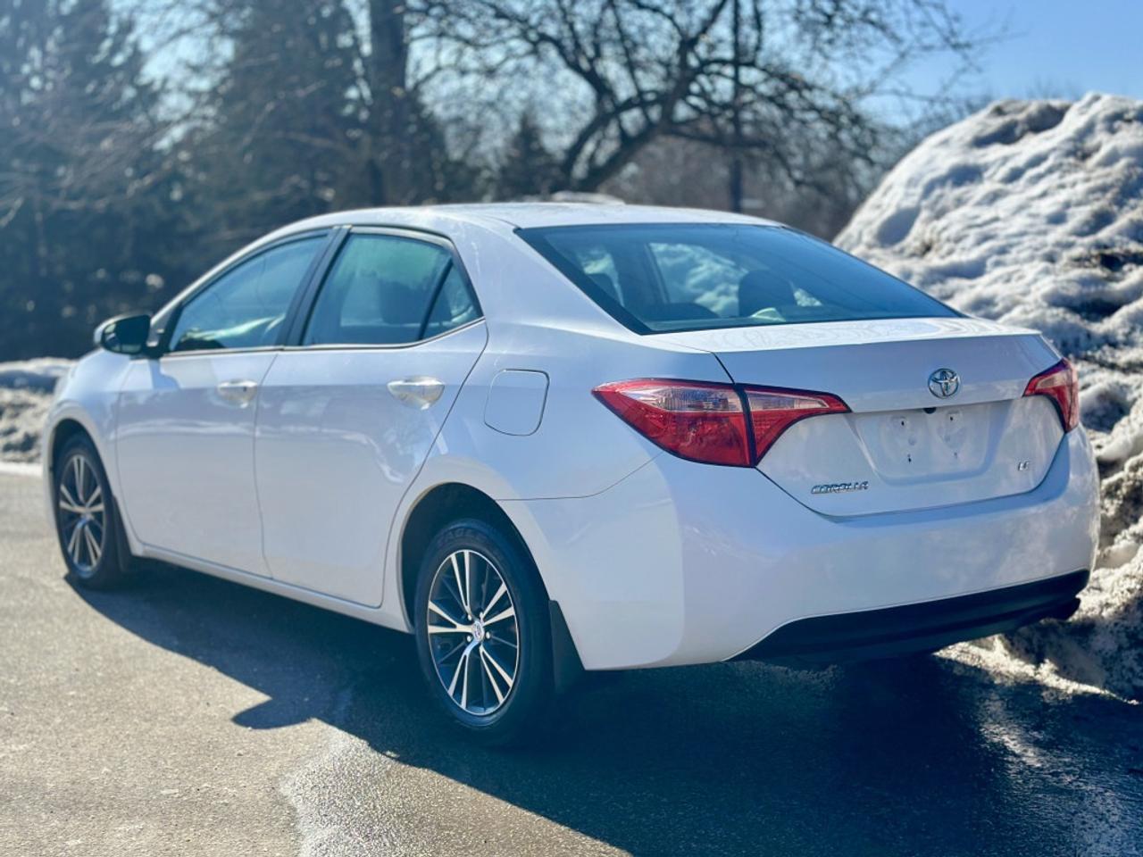 2017 Toyota Corolla LE ECO Photo