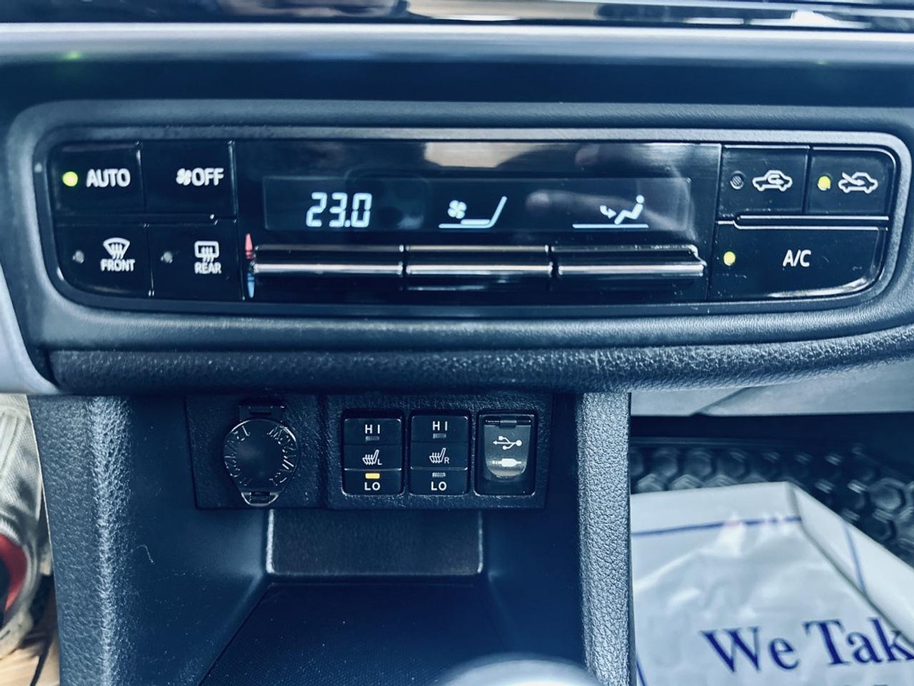 2017 Toyota Corolla LE ECO Photo