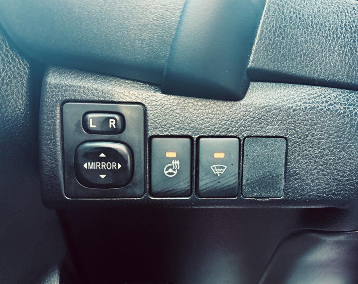 2017 Toyota Corolla LE ECO Photo