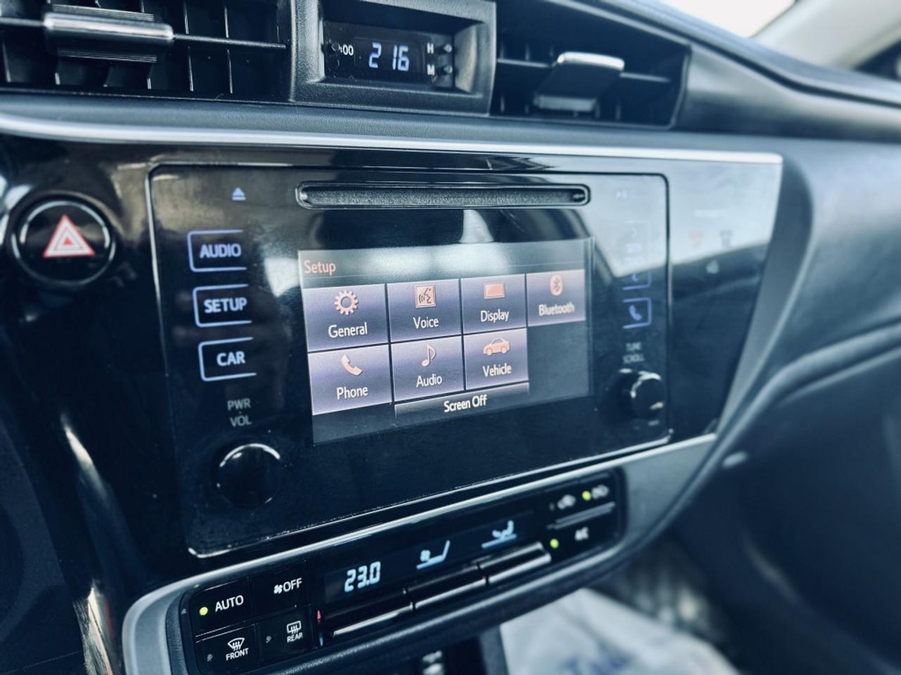 2017 Toyota Corolla LE ECO Photo