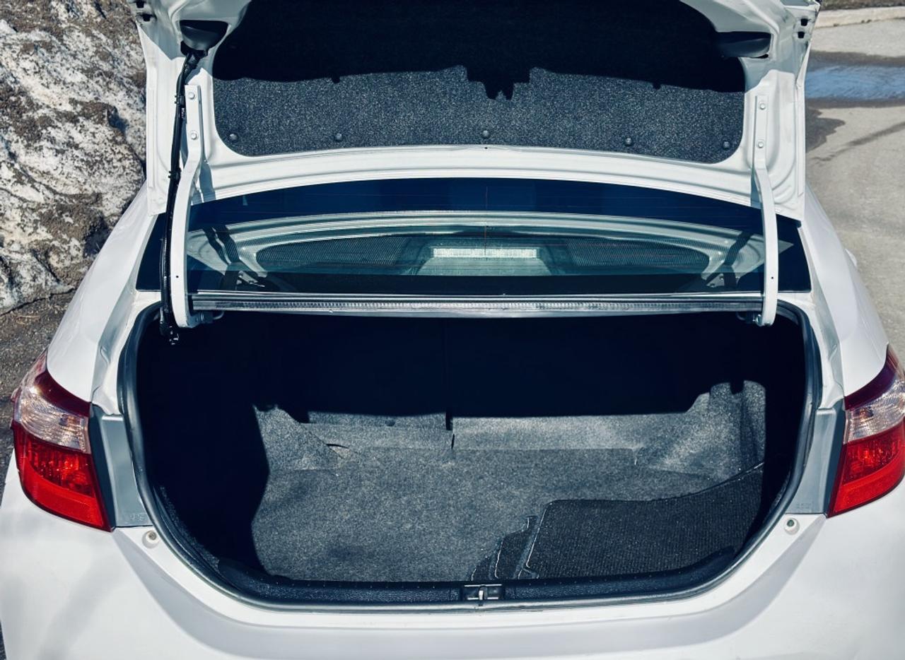 2017 Toyota Corolla LE ECO Photo