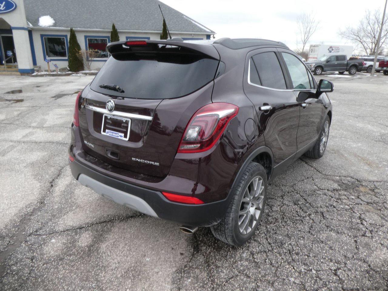 2018 Buick Encore Sport Touring Sport Touring Photo4