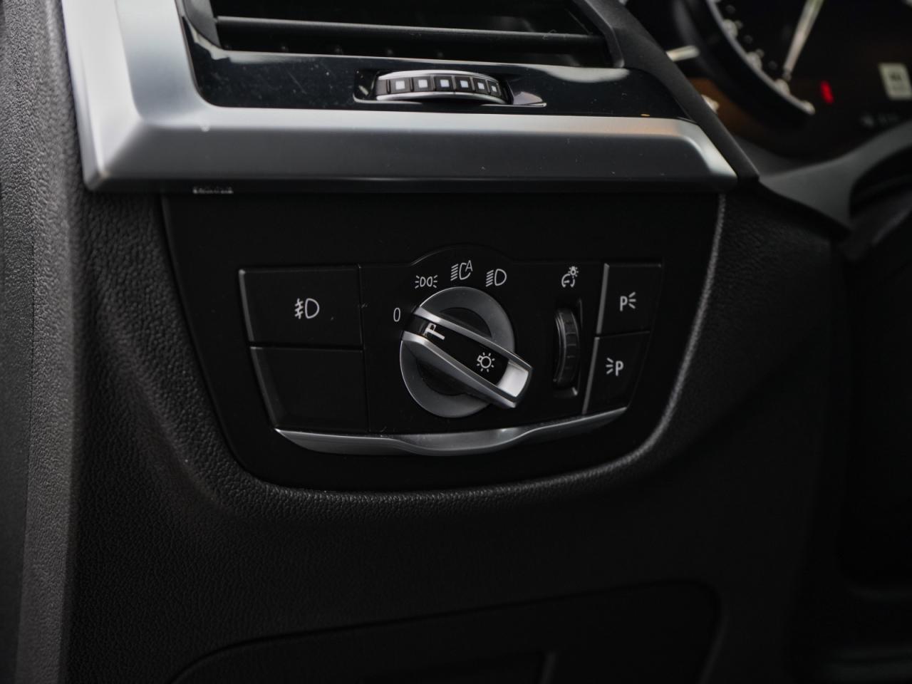 2021 BMW X3 xDrive30i Photo