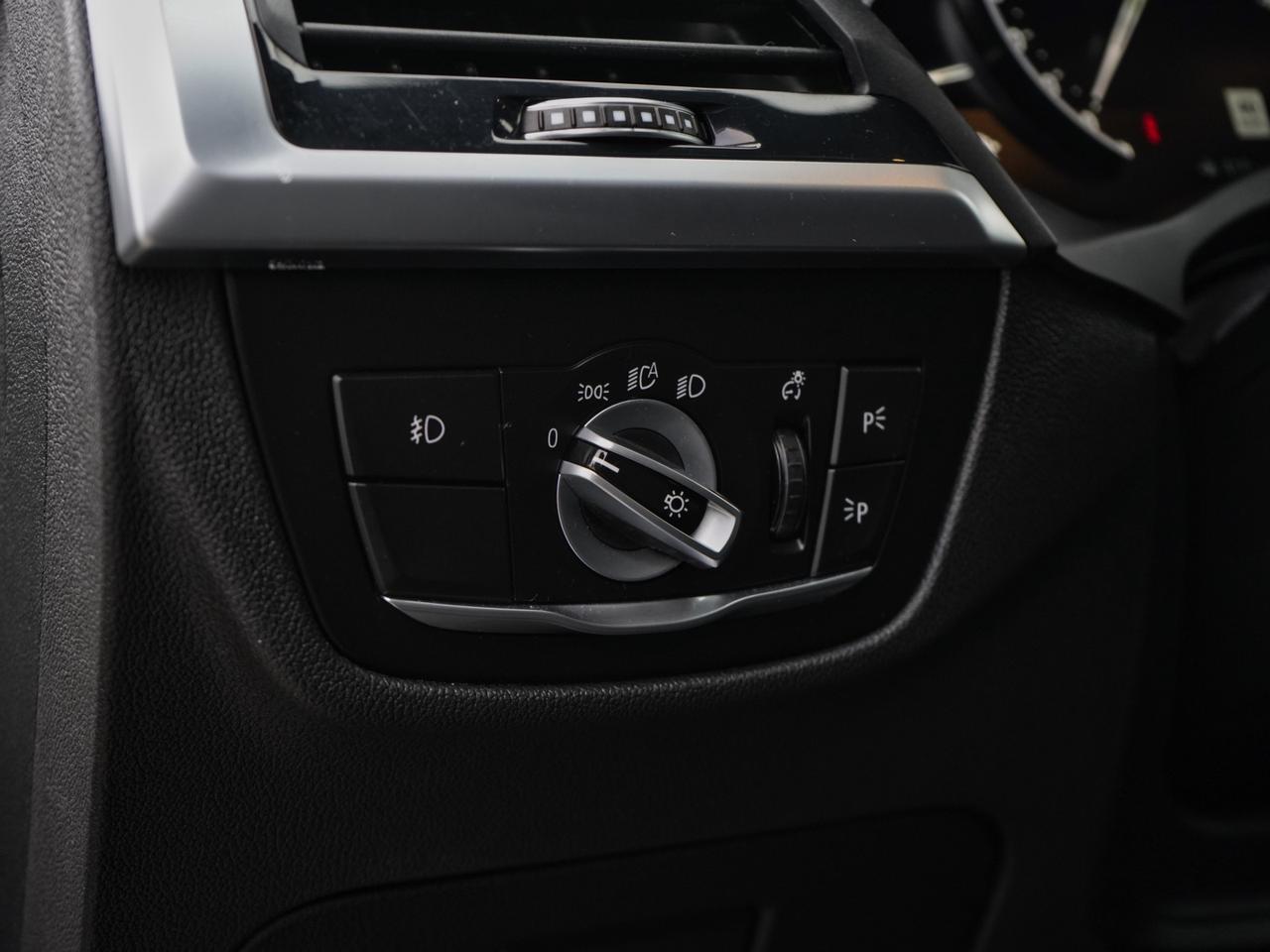 2021 BMW X3 xDrive30i Photo
